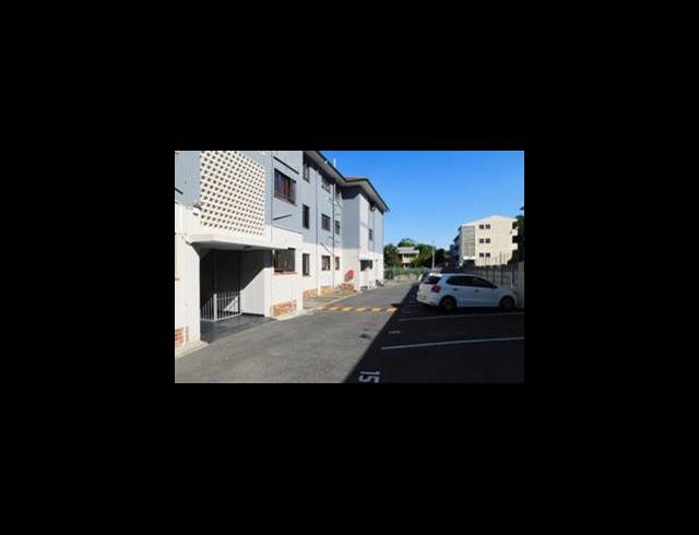 2 bed property to rent in ROSEBANK